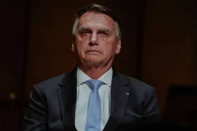 Tranquilidade de Bolsonaro causa estranheza, dizem aliados