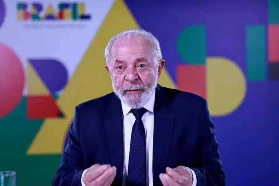 Petista usava gravata de R$1,6 mil ao falar sobre ‘comida cara’