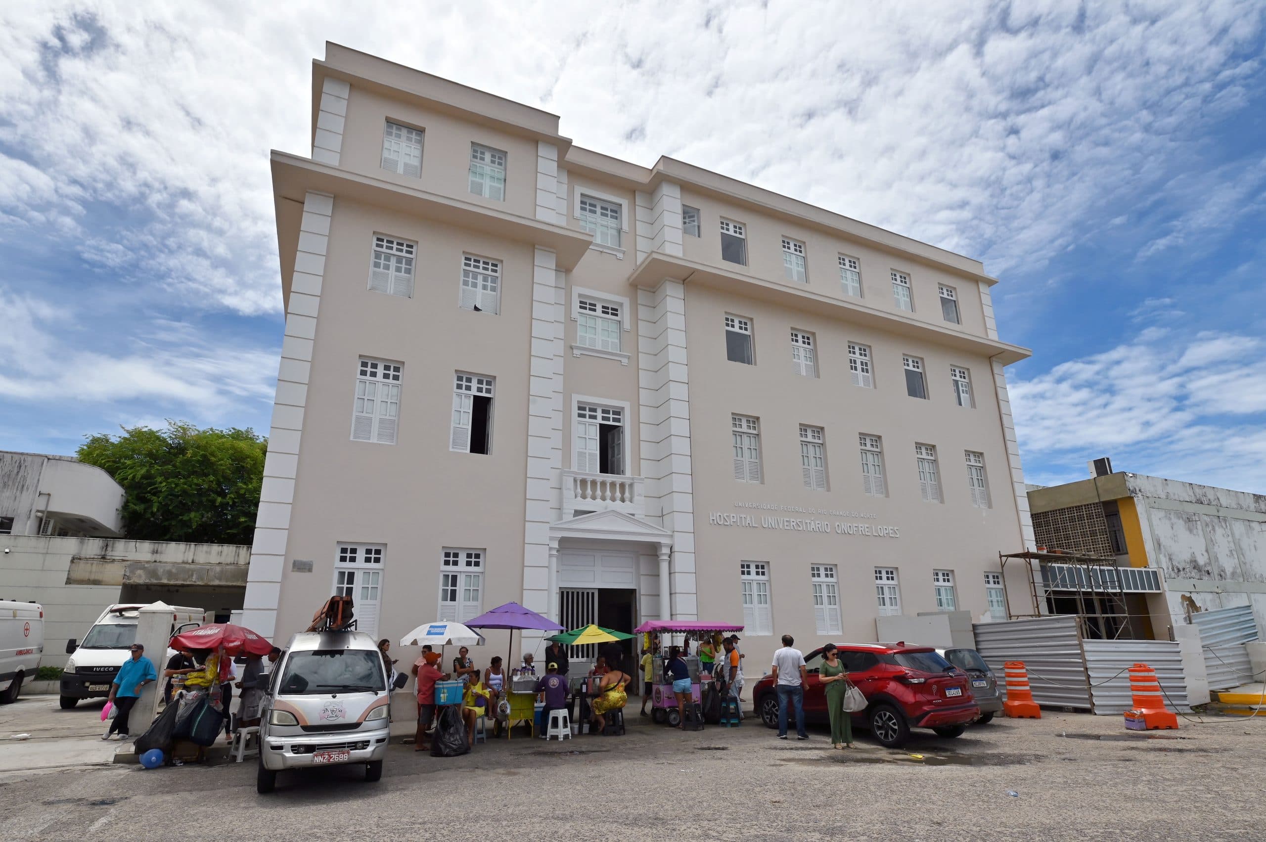 Em nota, Hospital Universitário Onofre Lopes admite dificuldades para adquirir medicamento para quimioterapia e diz que já iniciou processo de aquisição emergencial