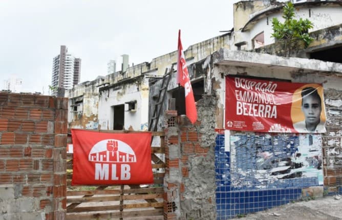 Governadora Fátima Bezerra veta projeto que prevê punição a quem invadir propriedades públicas e privadas