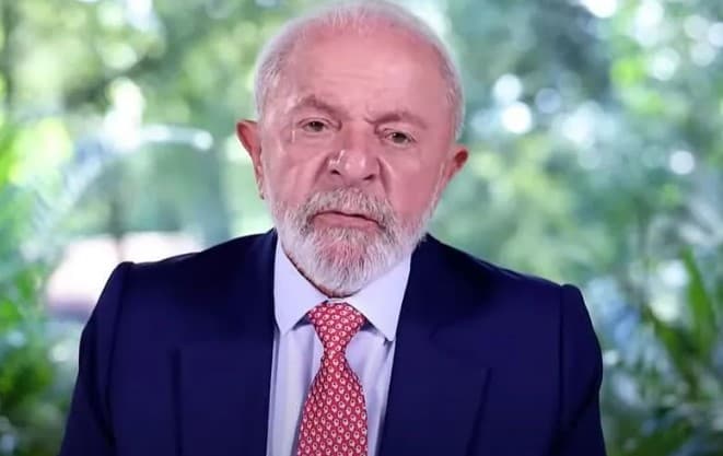 Lula sobre próxima eleição: “Se alguém ganhar, eu vou lá entregar a faixa”
