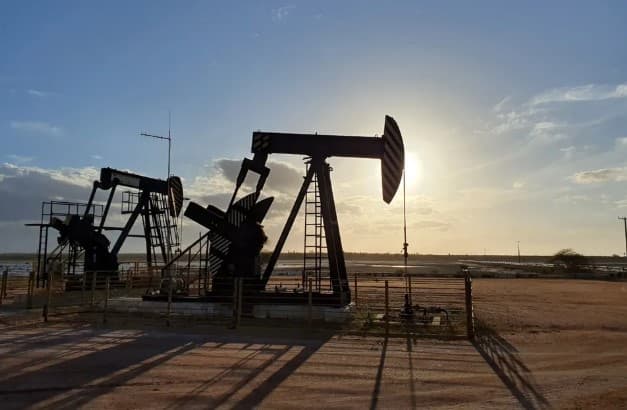 Empresa coloca 11 concessões de petróleo e gás à venda no RN