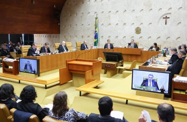 Após denúncia da PGR, PT pede ao STF para transmitir julgamento do Bolsonaro na TV do partido