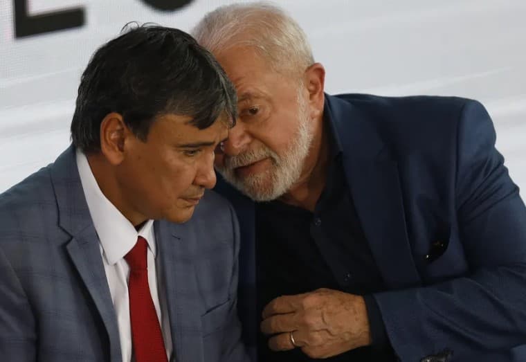 Lula ligou para Wellington Dias e cobrou explicações após anúncio de discussão interna sobre aumento no Bolsa Família