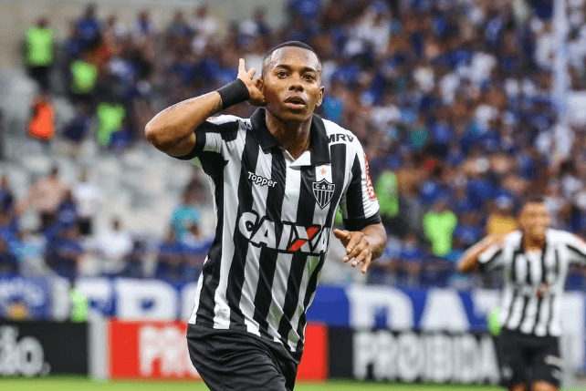 Gilmar pede vista e suspende julgamento de recurso de Robinho contra prisão