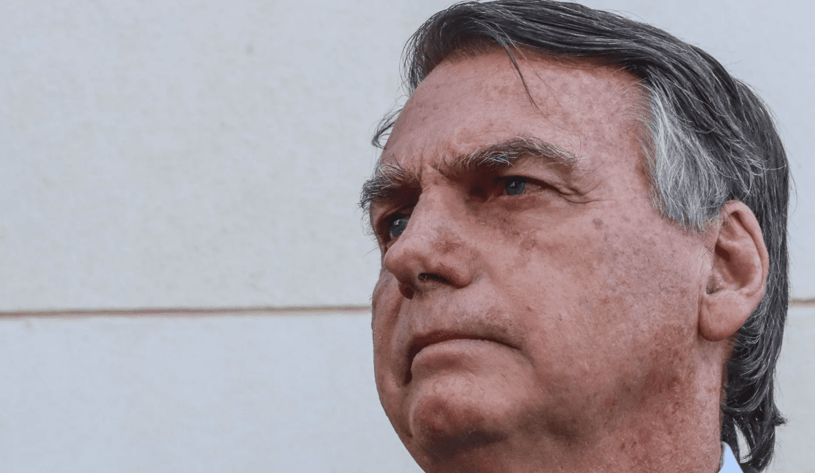 STF decide hoje se torna Bolsonaro réu por tentativa de golpe