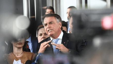 Com Bolsonaro réu, deputados do PL mantêm pressão para pautar anistia ao 8/1