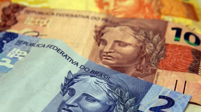 Mais de R$ 550 milhões foram liberados no novo consignado para CLT, diz governo federal
