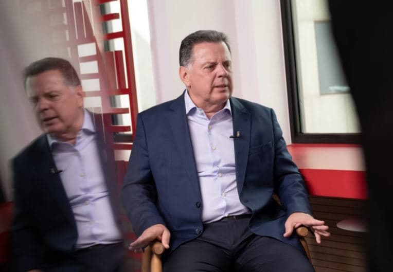 “É o gato correndo atrás do rato”, diz Perillo sobre governo Lula