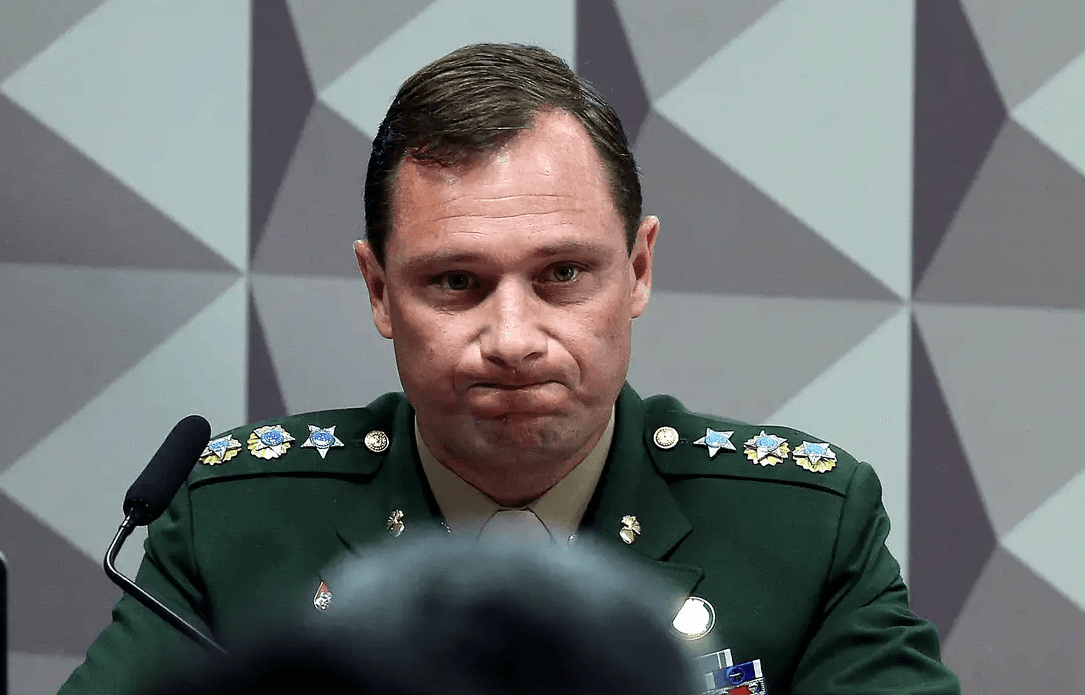 Mauro Cid mudou cinco vezes sua delação e abre flanco para contestação de outros réus em julgamento no STF