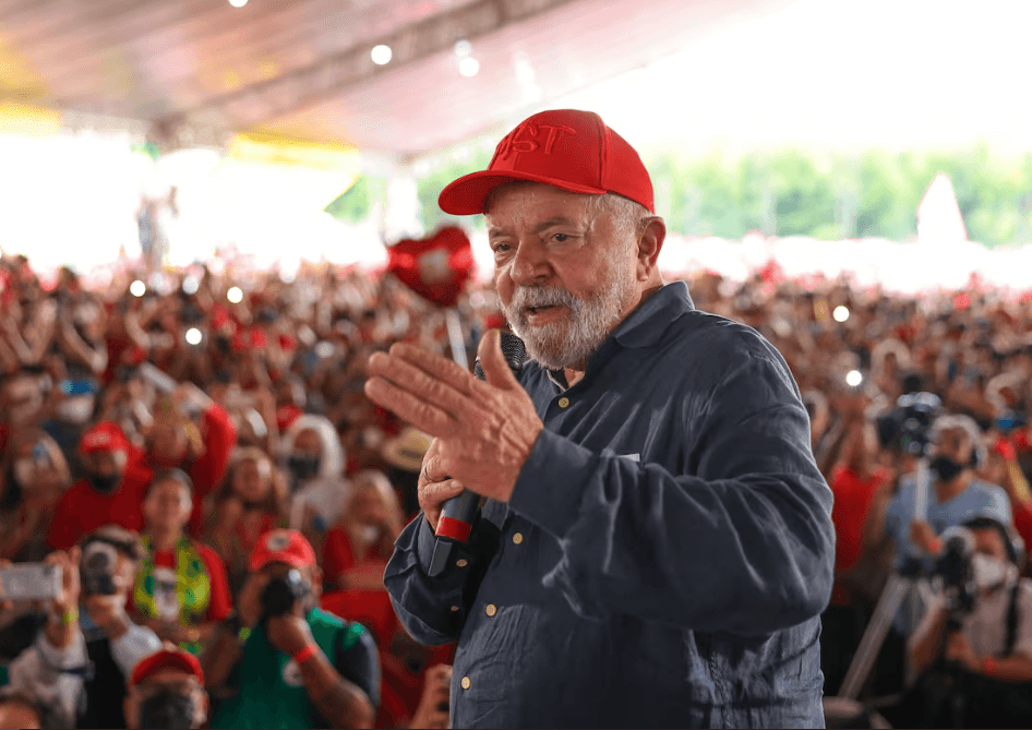 Em meio a cobranças de movimentos sociais, Lula faz 1ª visita do mandato a terra do MST