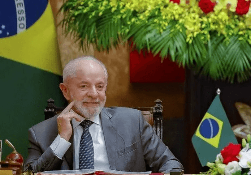 Lula diz que Trump está “no caminho certo” ao discutir a paz na Ucrânia
