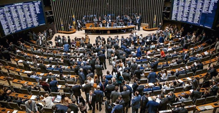 Governo acumula déficit de R$ 31,7 bilhões em fevereiro, diz Câmara