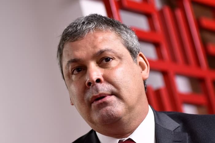 Líder do PT culpa Campos Neto por nova alta na Selic