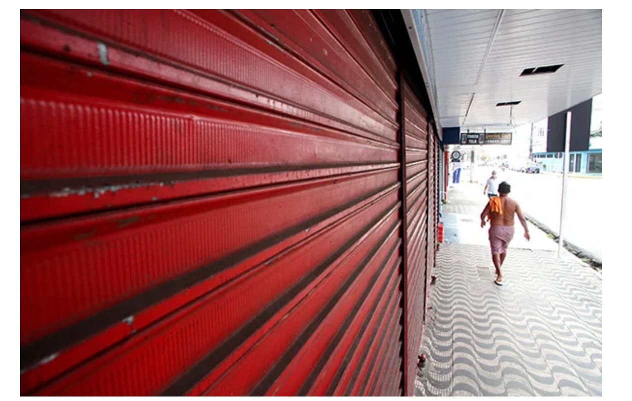Comércio de rua e supermercados não abrem nesta segunda-feira em Natal