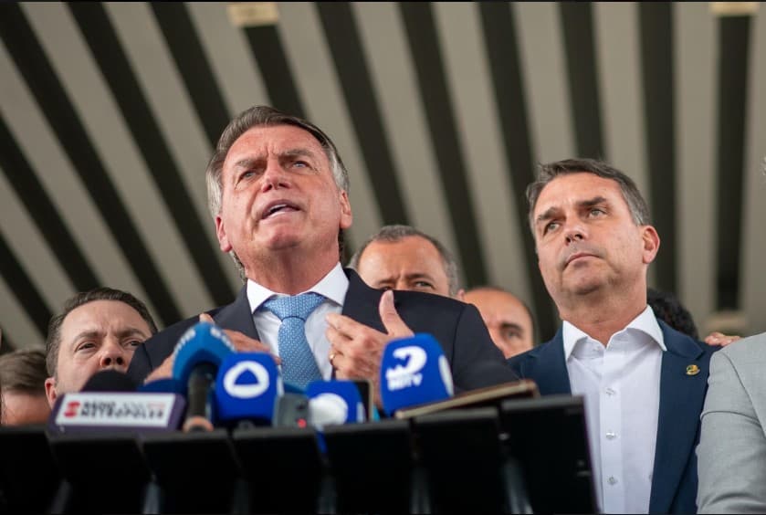 “Se não for o Jair, vai ser o Messias”, diz Bolsonaro sobre eleição em 2026