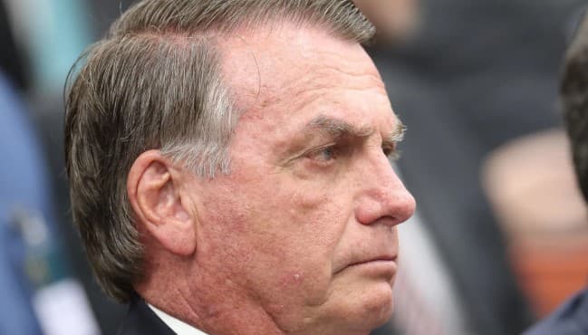 Bolsonaro critica julgamento “político” no STF: “Estão com pressa”