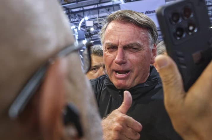 Bolsonaro ironiza possível candidatura de Gusttavo Lima à Presidência: ‘Não conheço’