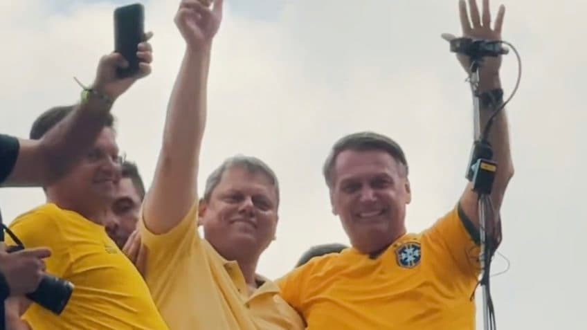 Tarcísio diz que será testemunha de defesa de Bolsonaro no STF