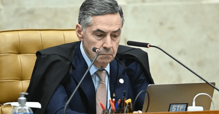 Barroso diz que julgamento de Bolsonaro deve ocorrer até o fim deste ano