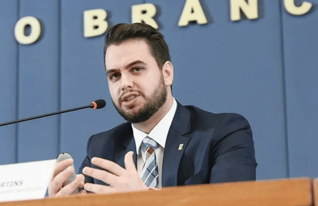 STF usa técnicas ‘incompatíveis com a democracia', diz defesa de Filipe Martins