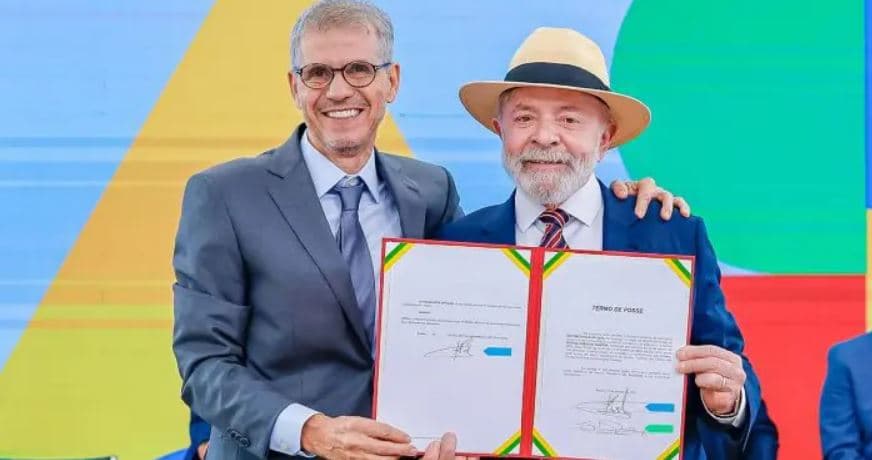 Sidônio Palmeira admite que a direita é mais atuante nas redes no Brasil