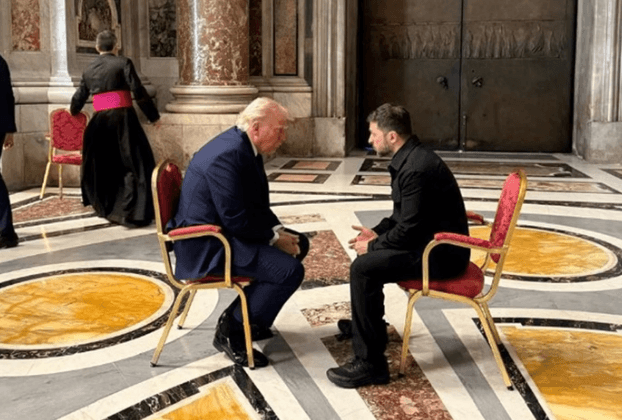 EUA diz que Trump e Zelensky tiveram reunião “muito produtiva” em Roma