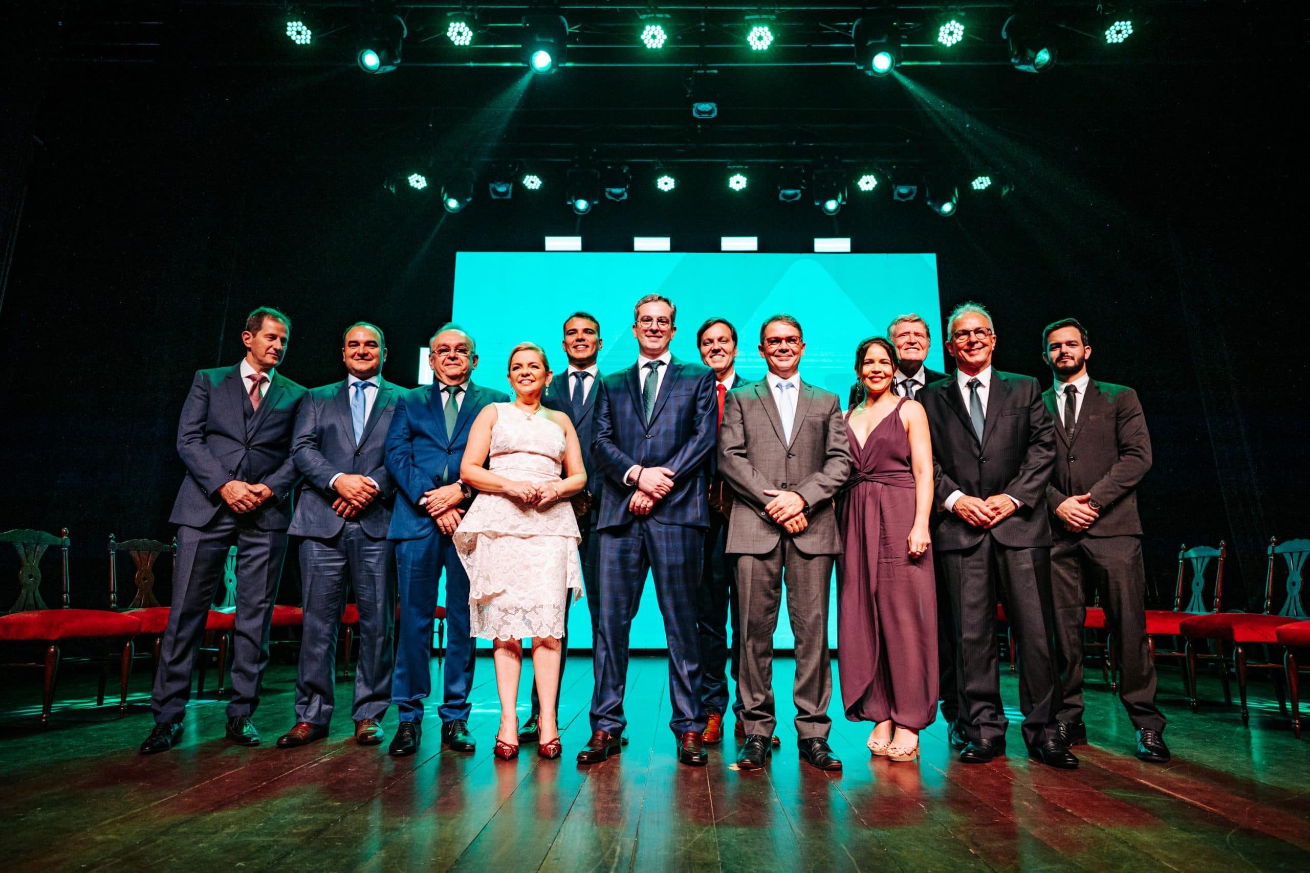 Nova diretoria da Unimed Natal toma posse em cerimônia no Teatro Alberto Maranhão