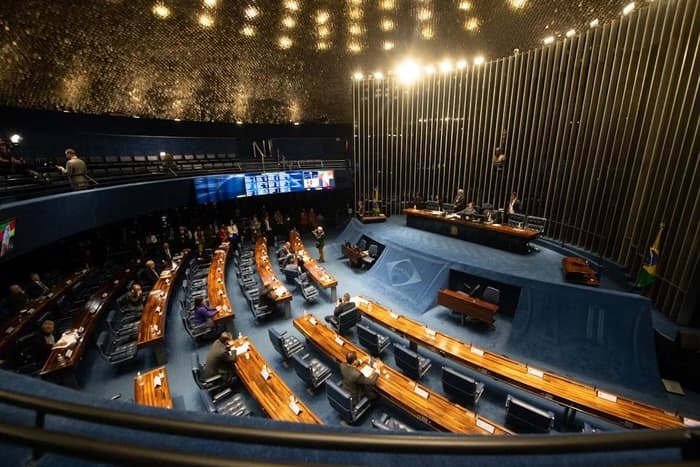Plenário do Senado aprova PL que autoriza Brasil a retaliar tarifaços