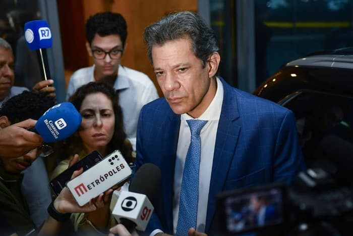 Haddad diz que Lula recomendou ter “prudência” ao lidar com tarifaço
