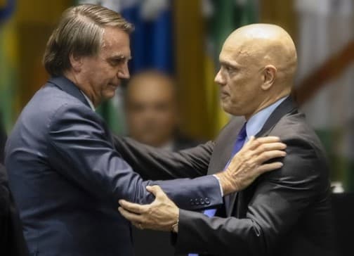 Moraes manda PGR se manifestar sobre prisão preventiva de Bolsonaro