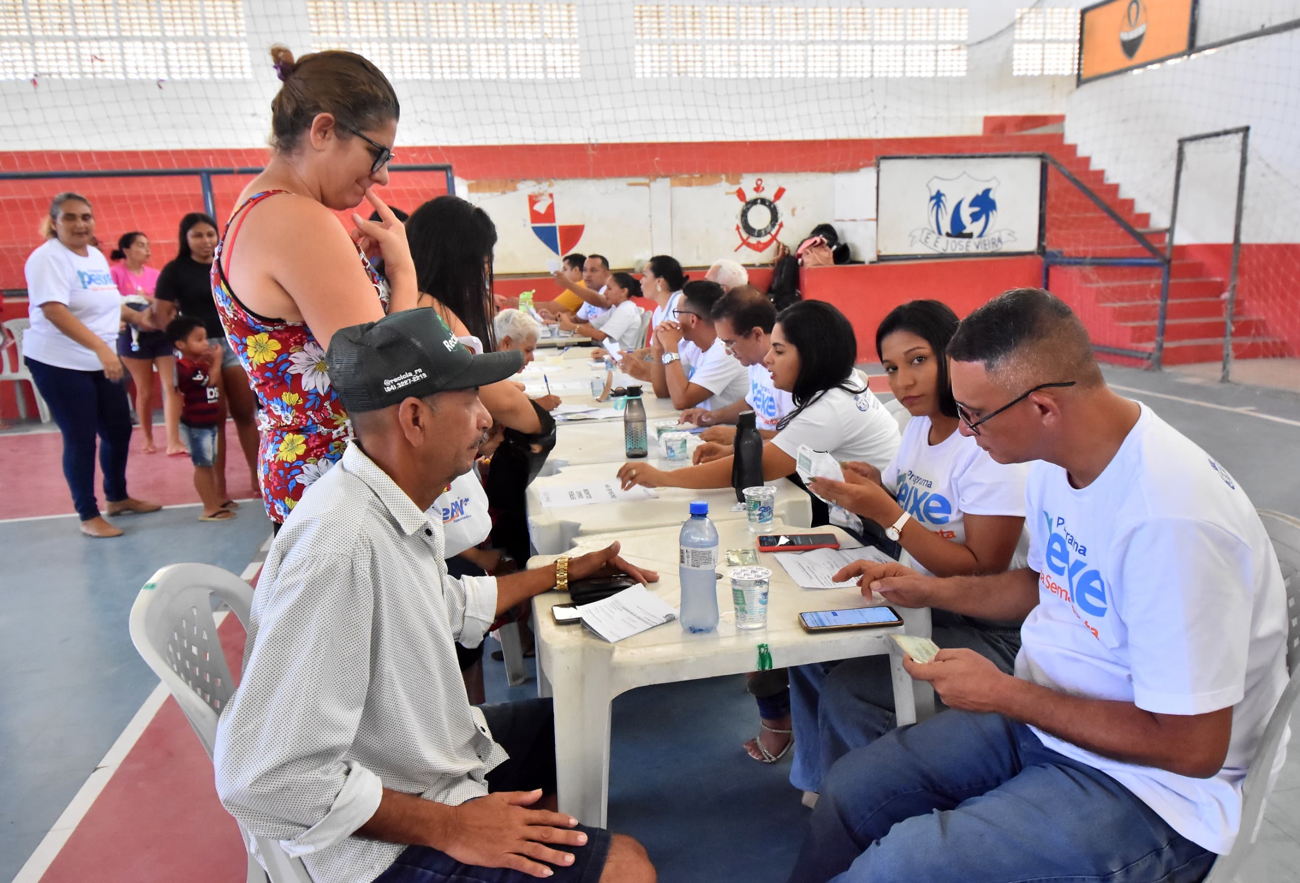 Prefeitura de São Gonçalo realiza entrega de peixe e arroz nos dias 15 e 16 de abril