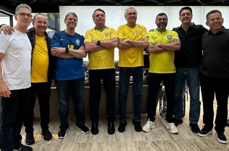 Bolsonaro se encontra com 7 governadores antes de ato pró-anistia na av. Paulista