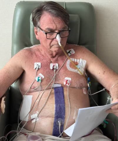 Bolsonaro segue em UTI cinco dias após cirurgia e tem ‘boa evolução clínica', diz boletim médico