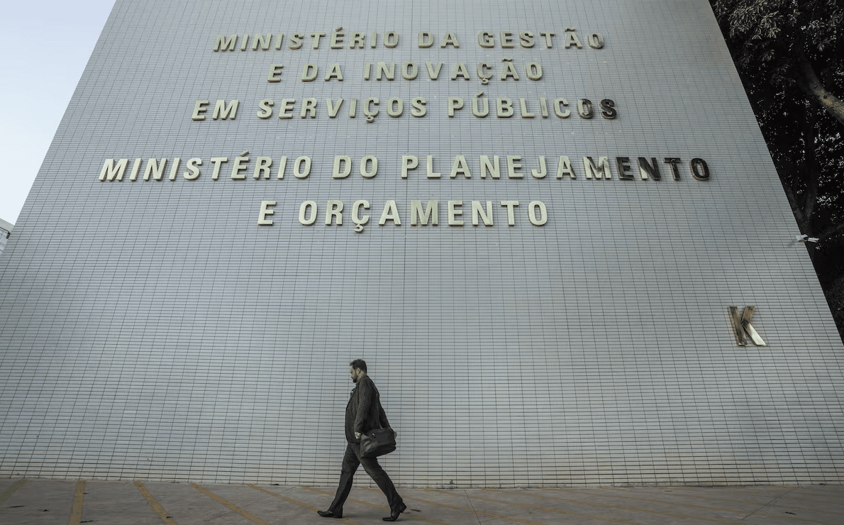 Governo publica decreto que bloqueia R$ 31,3 bilhões do Orçamento; PAC e emendas são os mais afetados