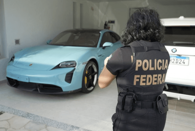 BMW em nome de esposa de ministro foi apreendido com “Careca do INSS”
