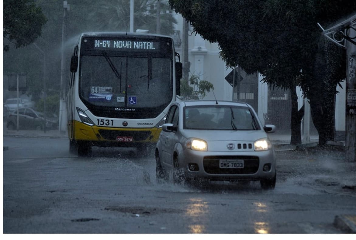 STTU registra 13 pontos de alagamento em Natal; veja quais