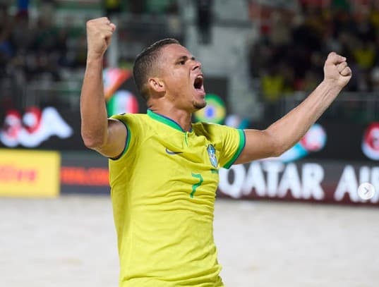 Com potiguar no elenco, Brasil vence Belarus e é hepta da Copa do Mundo de Futebol de areia