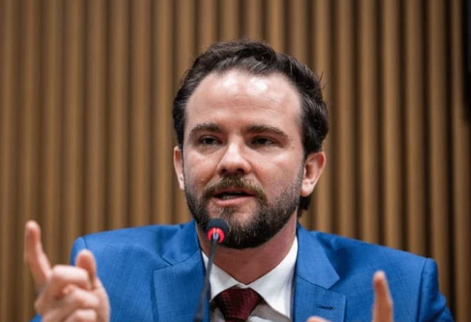 Após reunião com banqueiros, Ministério da Fazenda admite discutir alternativas à alta do IOF