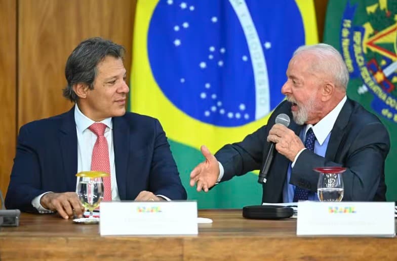 Sob Lula, arrecadação com IOF supera R$ 70 bilhões e bate recorde