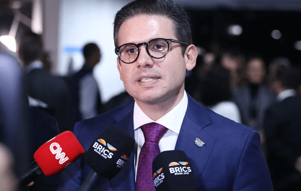 Urgência contra elevação do IOF é "recado claro da sociedade", diz Hugo Motta