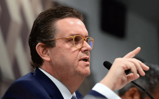 Estou disposto a depor na CPMI do INSS, diz ministro da Previdência Social