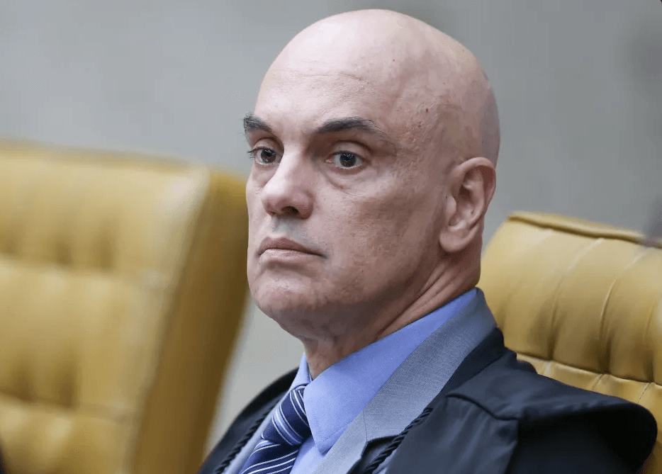 Moraes determina que condenados por bomba em aeroporto voltem para prisão