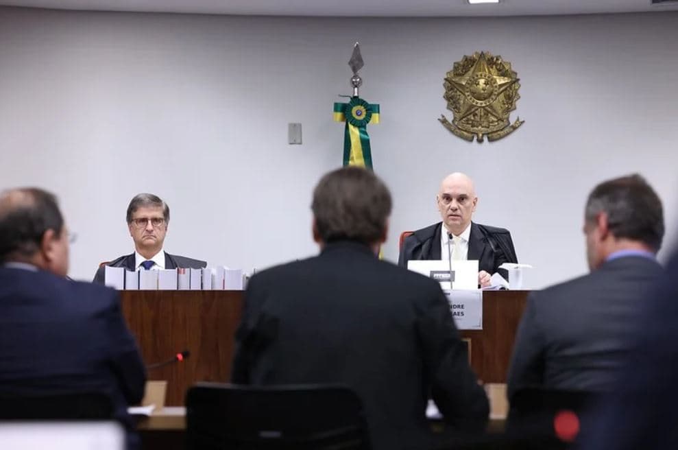 Grande imprensa indignada porque Bolsonaro se saiu bem e Alexandre de Morais “não massacrou ele”