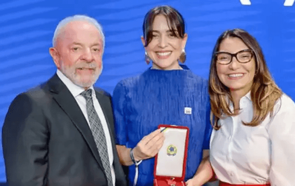 Governo Lula gasta R$ 168 mil em show para jantar de Lula, Janja e Macron