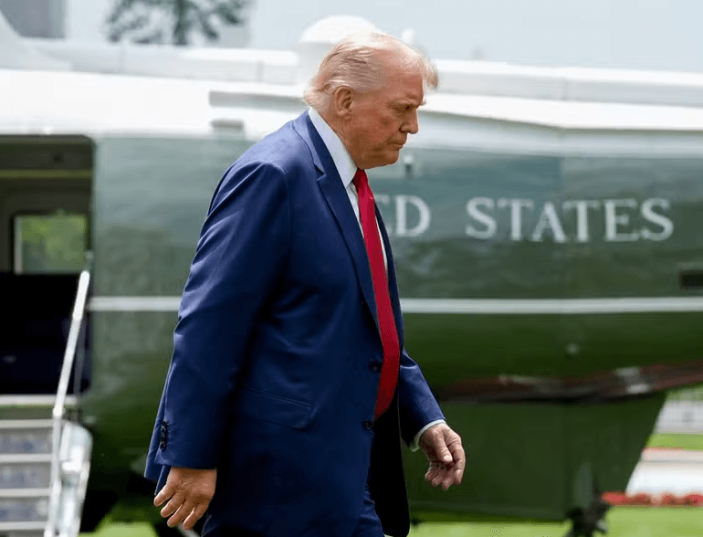 Trump diz que responderá com ‘força total' caso Irã ataque os EUA: ‘Níveis nunca antes vistos'