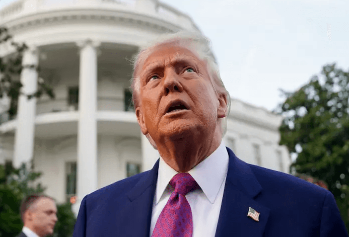 Trump questiona regime iraniano e defende mudança no país