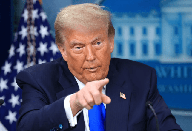 Senado dos EUA aprova projeto de corte de impostos de Trump