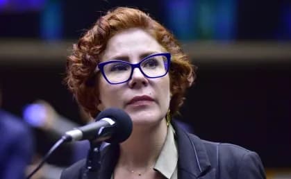 Zambelli deve apresentar defesa por escrito contra perda de mandato