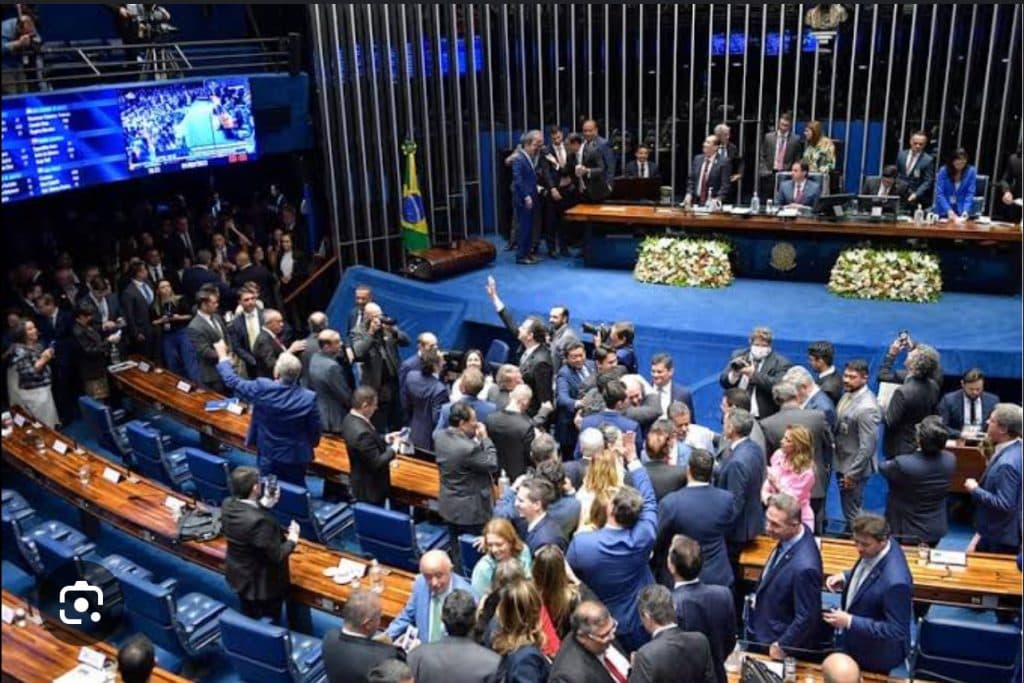 Senado aprova texto-base que amplia número de deputados para 531; saiba quantas vagas RN terá
